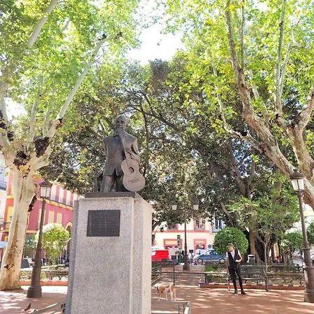 Cristo De Burgos 21 アパート *